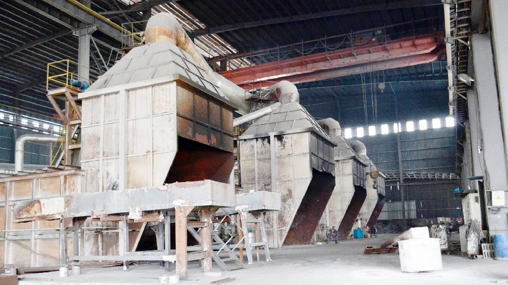 為什么每天鋁電解槽都在往外取電解質(zhì)？背后的原因是......