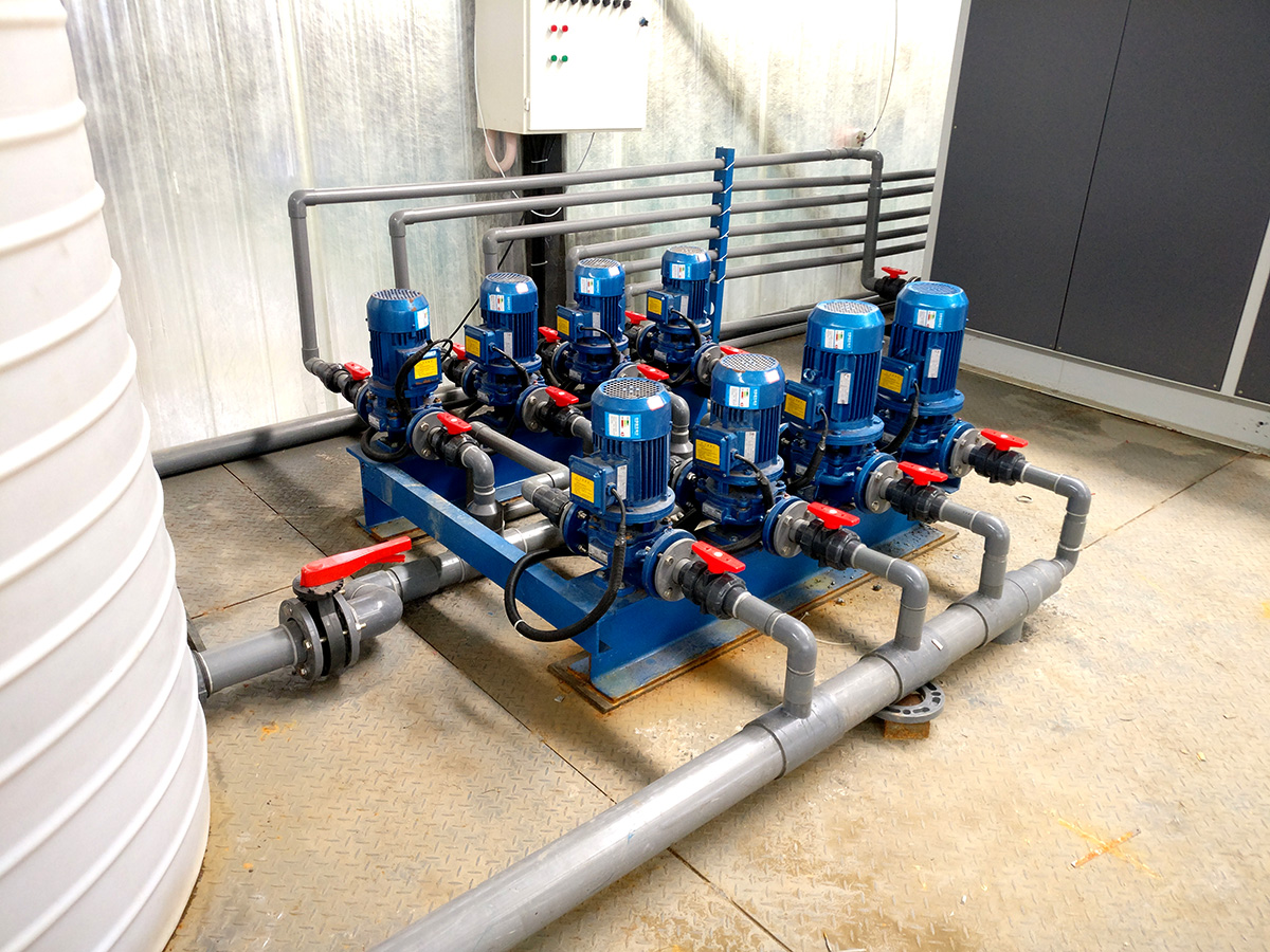 鑫佳盛鋁業(yè)氧化車(chē)間